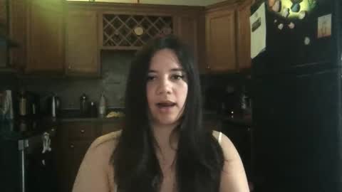 Snapshot of kylienotjenneer chatting on April 24, 5:26 pm kylie not jenner online show from April 24, 5:26 pm