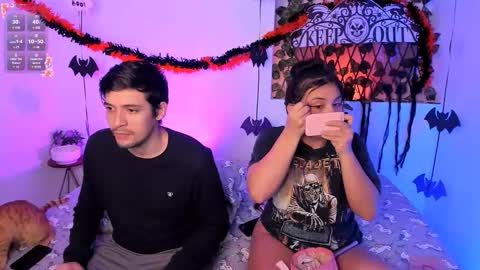 kylietimothee online show from October 14, 6:47 am