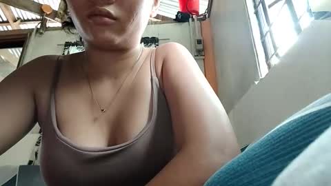 Snapshot of kyliexx98 chatting on September 21, 11:39 pm kylie online show from September 21, 11:39 pm