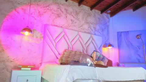 Snapshot of kylle_2050 chatting on January 16, 11:25 am Kyle online show from January 16, 11:25 am