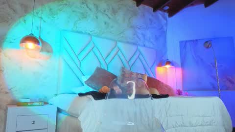 Snapshot of kylle_2050 chatting on February 6, 11:35 am Kyle online show from February 6, 11:35 am