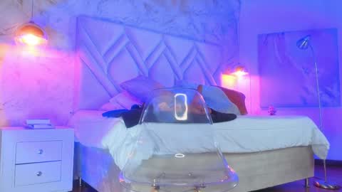 Kyle online show from April 7, 11:21 am