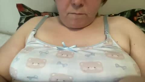 Snapshot of kylorencat chatting on February 9, 3:12 pm KYLO online show from February 9, 3:12 pm