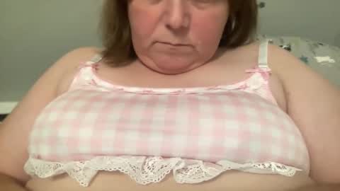 KYLO online show from November 17, 6:46 pm