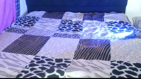 kym629357 online show from November 9, 9:35 pm