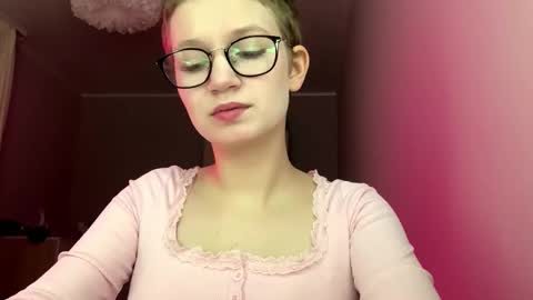 Kim online show from January 9, 6:10 pm