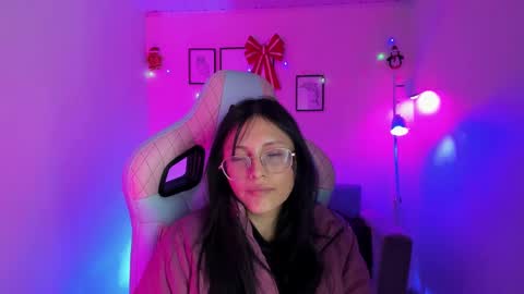 Snapshot of kyomi_chang chatting on December 17, 12:11 pm Kyomi online show from December 17, 12:11 pm