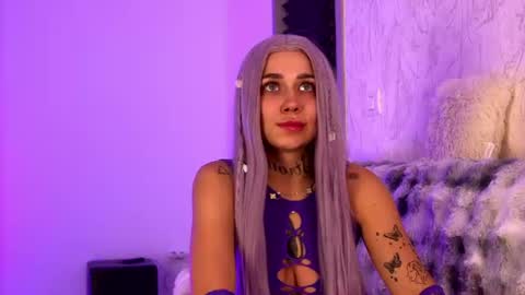 kyradesire online show from June 18, 2:54 pm