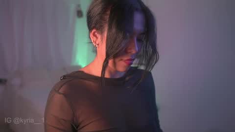 Snapshot of kyria__1 chatting on February 8, 3:52 am schedule 300 pm - 1100pm colombia time online show from February 8, 3:52 am