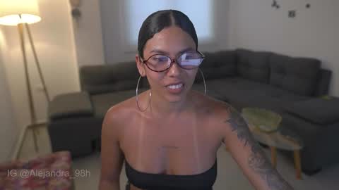 Snapshot of kyria__1 chatting on September 17, 10:44 pm schedule 300 pm - 1100pm colombia time online show from September 17, 10:44 pm