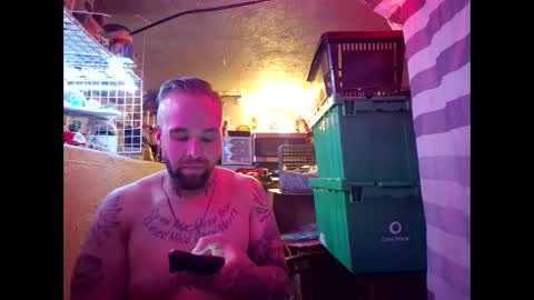 Snapshot of kyrowho chatting on December 2, 5:59 am kyrowho online show from December 2, 5:59 am