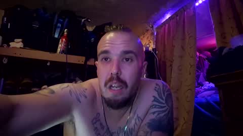 Snapshot of kyrowho chatting on February 3, 9:18 pm kyrowho online show from February 3, 9:18 pm