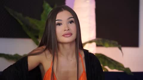 Kyssa online show from September 8, 6:18 pm