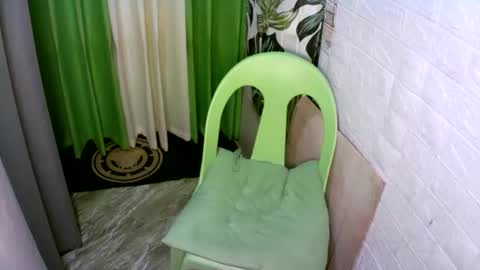 kyutshyne online show from November 21, 6:01 am