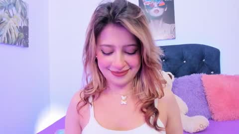 Snapshot of kyvella_myric chatting on October 20, 10:54 pm Kyvella Myric online show from October 20, 10:54 pm