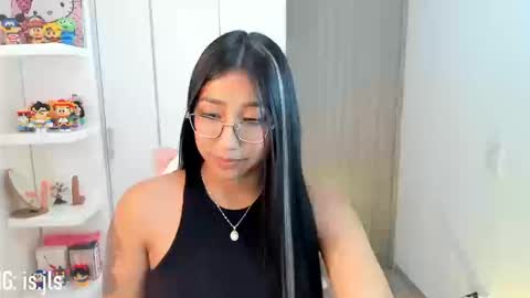 Snapshot of kyy_isa chatting on September 23, 4:15 am IG  online show from September 23, 4:15 am