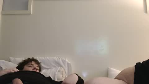 Snapshot of l1lybaby chatting on May 8, 3:56 am Lily online show from May 8, 3:56 am