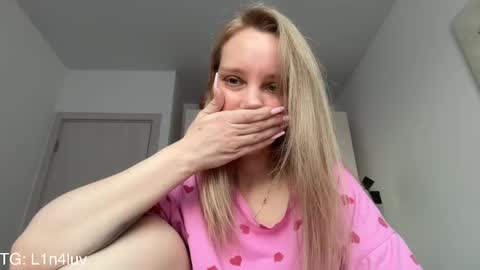 lina online show from April 13, 4:12 pm