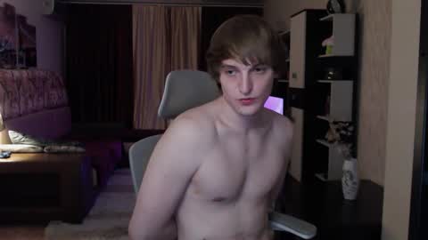 l1onkennedy online show from November 19, 9:37 pm