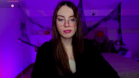 Margo  online show from November 3, 8:32 pm