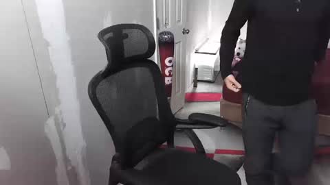 l1v1nth3dr3am online show from October 11, 4:12 am