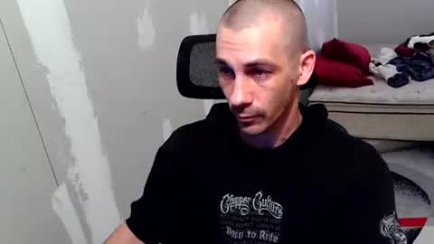 l1v1nth3dr3am online show from March 19, 6:28 am