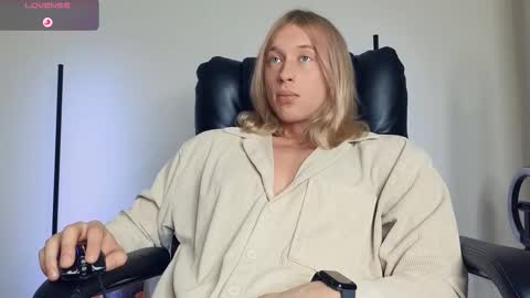 Adonis online show from November 10, 10:36 am