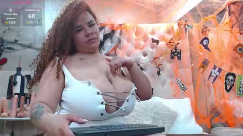 la crespa x online show from October 6, 12:35 pm