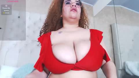 la crespa x online show from December 20, 2:13 pm