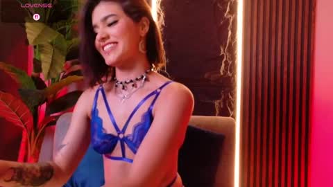Snapshot of la_diabla_111_ chatting on September 19, 8:20 pm Karime online show from September 19, 8:20 pm