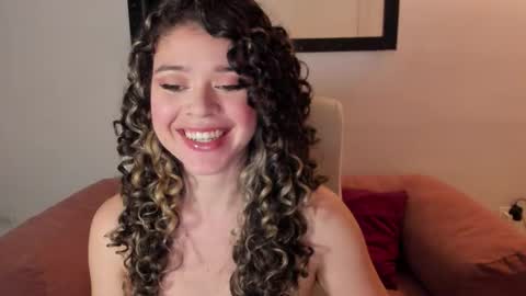 Jazmin online show from November 18, 3:12 am