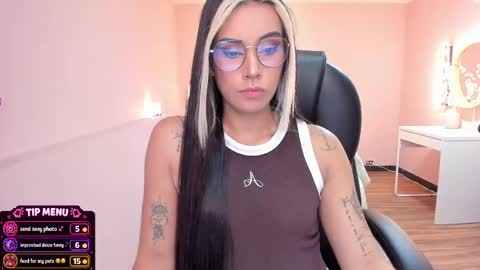 Snapshot of la_monitora chatting on May 22, 11:38 am T A T I A N A online show from May 22, 11:38 am