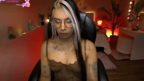 Snapshot of la_monitora chatting on July 22, 11:46 am T A T I A N A online show from July 22, 11:46 am