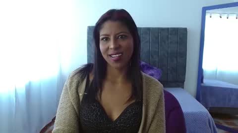 Snapshot of la_negritaa chatting on September 9, 7:35 pm Sara online show from September 9, 7:35 pm