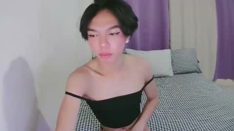 Laura online show from November 9, 4:16 pm