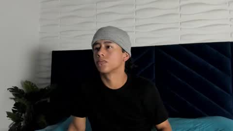 labrinthteasing online show from December 21, 12:12 pm