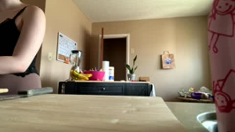 lacedinsin online show from April 11, 8:13 pm