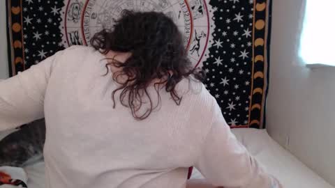 Lacey online show from September 24, 3:37 pm