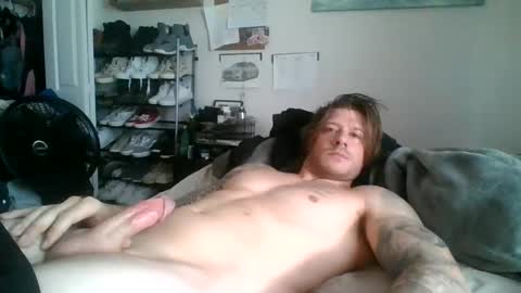 lacrioxcum18 online show from December 7, 8:27 pm