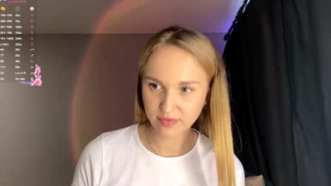 Snapshot of ladawndepippo chatting on September 23, 11:24 am Sofia online show from September 23, 11:24 am