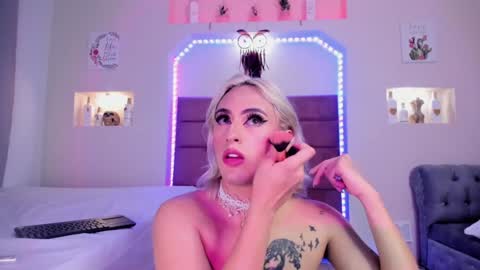 Laden And Juan online show from January 9, 5:34 am