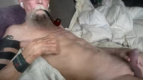 Snapshot of ladslad19541 chatting on March 10, 5:07 pm ladslad online show from March 10, 5:07 pm