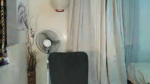 gongx13 my IG online show from April 6, 1:14 am