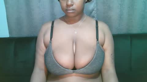 lady_dearra online show from March 28, 4:23 am