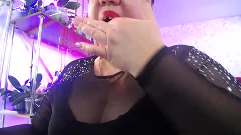 Lady Gloria online show from March 7, 8:22 am