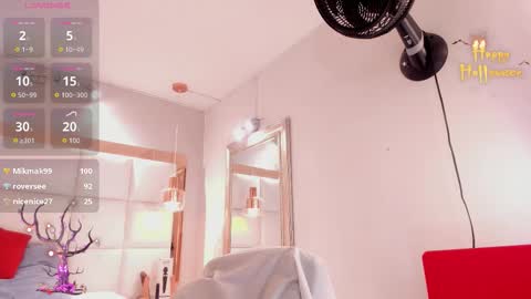    online show from October 8, 7:33 pm