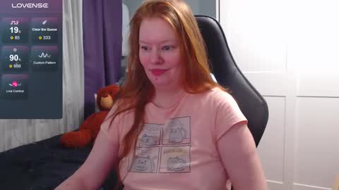 Snapshot of lady_inari chatting on February 11, 12:38 am Angelika online show from February 11, 12:38 am