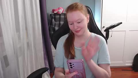 Snapshot of lady_inari chatting on September 30, 8:36 pm Angelika online show from September 30, 8:36 pm