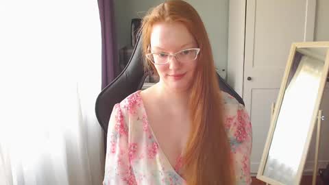 Snapshot of lady_inari chatting on May 18, 4:29 am Angelika online show from May 18, 4:29 am