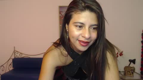 Snapshot of lady_isabella_ chatting on May 26, 1:29 pm Lady Isabella online show from May 26, 1:29 pm